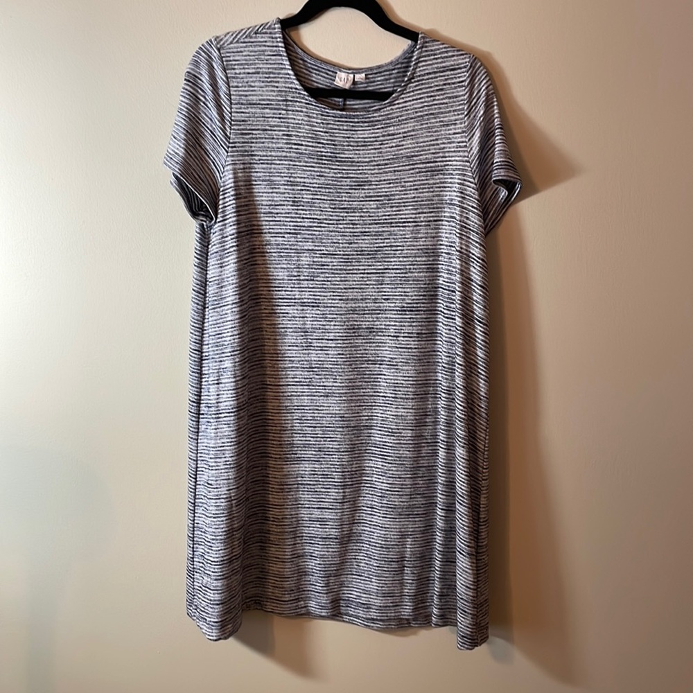 Gap short sleeve knit dress. Size XL